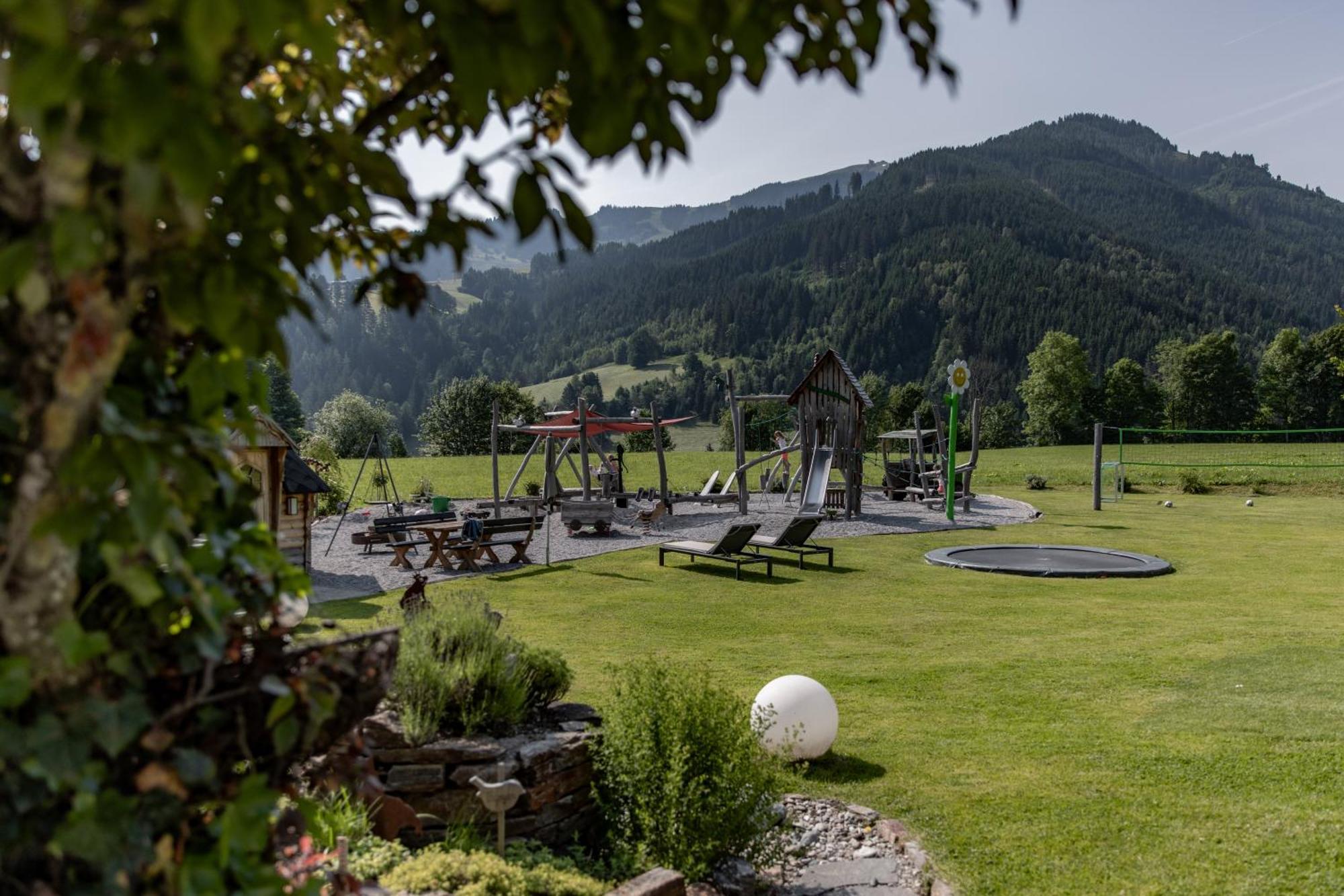 Biohof Ebengut Lejlighedshotel Maria Alm am Steinernen Meer Eksteriør billede